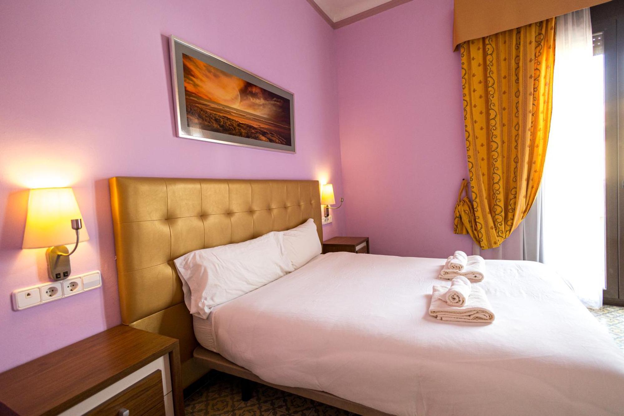Hotel Llar De Capitans Масноу Екстер'єр фото